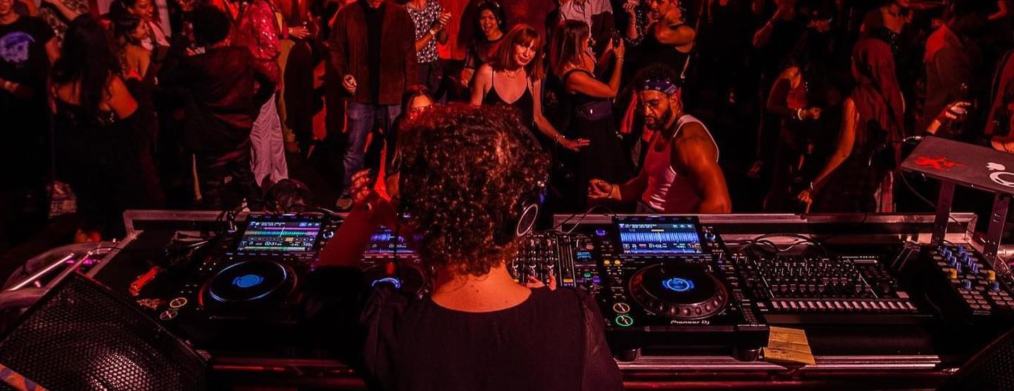 nuni dj banner